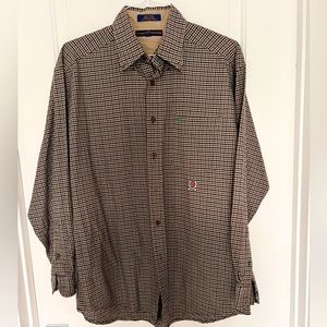 Men’s Tommy Hilfiger button down shirt. Size medium